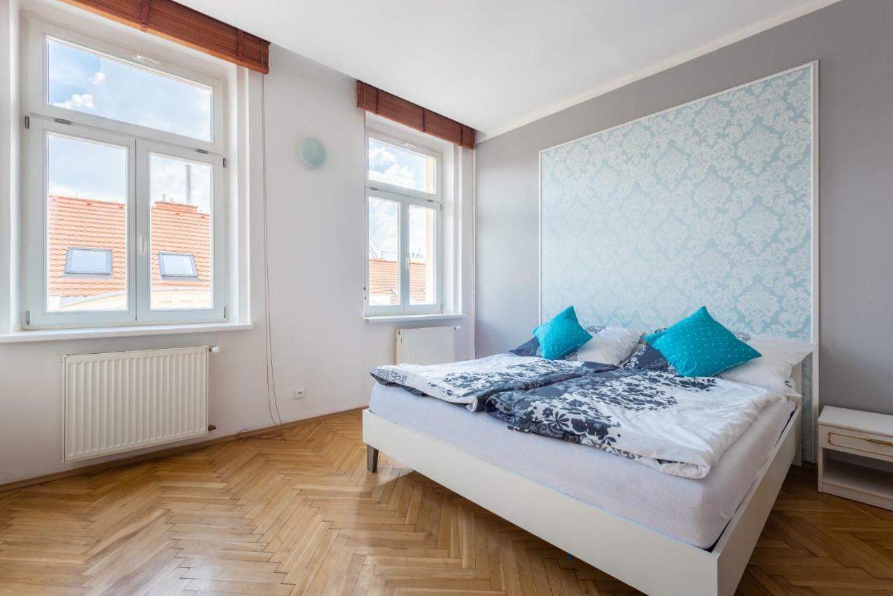 Bright Apartment Few Steps From Centre Prague Exterior photo